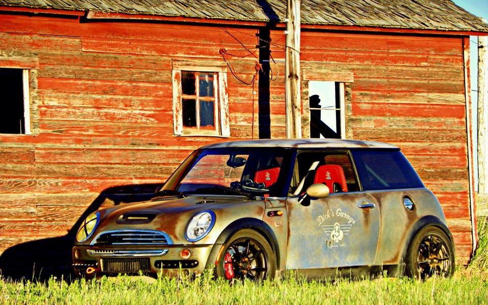 This is no rust bucket mini cooper. It is an effects paint that is getting lots of notoriety for home made DIY custom paint jobs. Shop custom paint, chameleon pigments, candy pigments here.