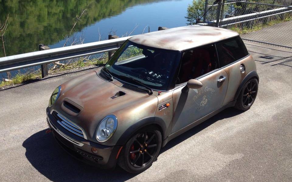 This is no rust bucket mini cooper. It is an effects paint !